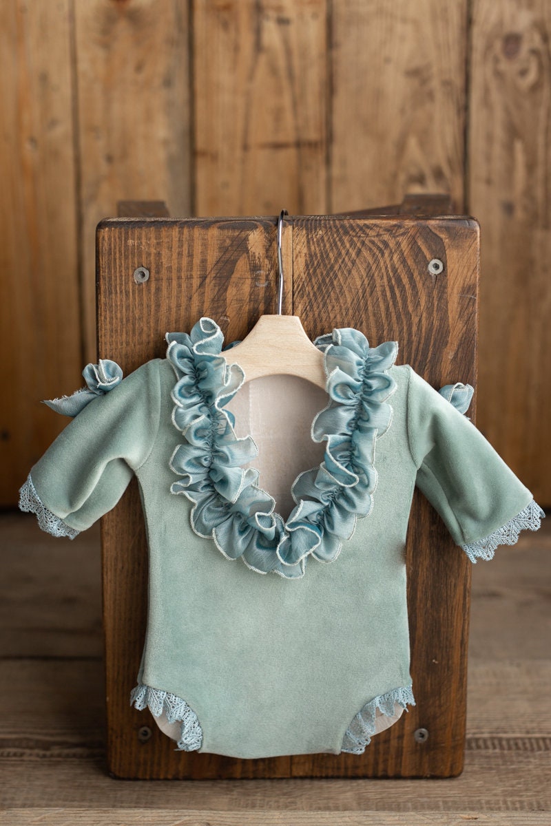 Newborn velvet Romper,Newborn Girl Outfit, Newborn Girl Romper,Newborn Romper, Newborn Outfit, Newborn Photography Props,Newborn Photo Props