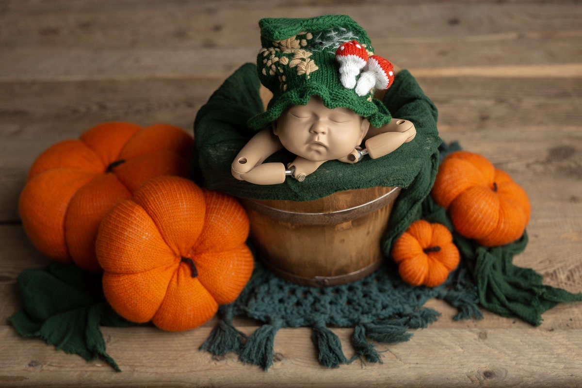 Newborn Halloween Outfit, Newborn Wizard Hat, Newborn Halloween Hat, Newborn Knit Photo Prop, Newborn Photography Prop,Newborn Knitted prop