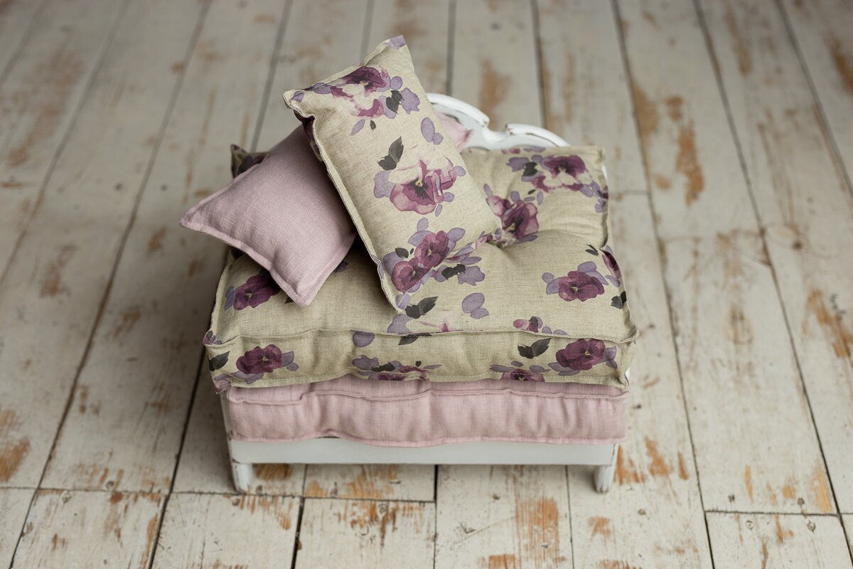 Newborn linen Posing Bed and Pillow, Newborn Floor Poser Pillow, Newborn Bedding Prop, Newborn Photography Props Bed, Newborn Posing Pillow
