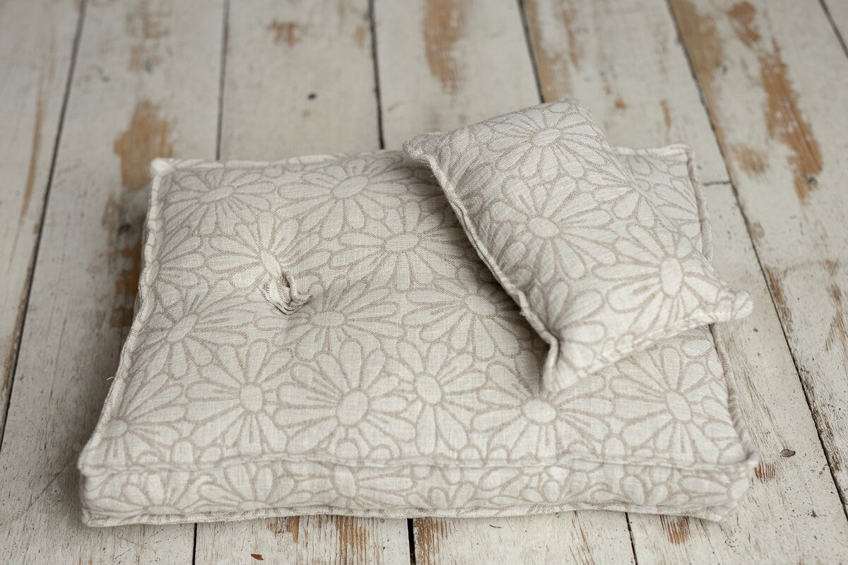 Newborn linen Posing Bed and Pillow, Newborn Floor Poser Pillow, Newborn Bedding Prop, Newborn Photography Props Bed, Newborn Posing Pillow