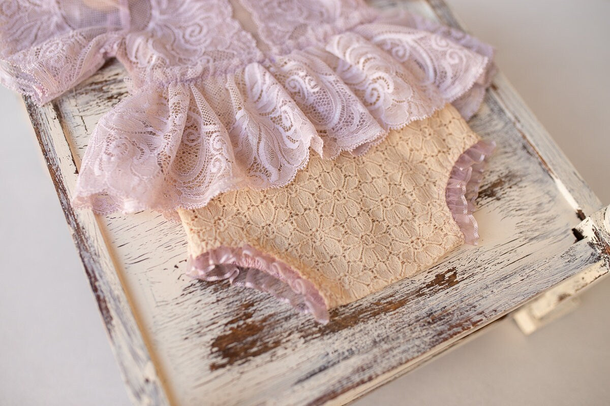 Photo outfit Baby Girl lace romper, Newborn Girl Outfit, Newborn Lace Romper, Newborn Outfit, Newborn Photography Props, Newborn Photo Props