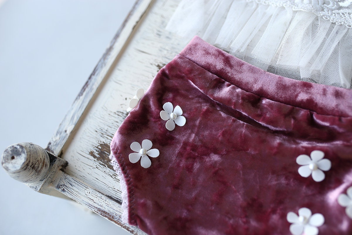 Photo outfit Baby Girl lace romper,Newborn Lace Romper, Newborn Girl Outfit, Newborn Photography Props,Newborn Photo Props,Pregnancy gift