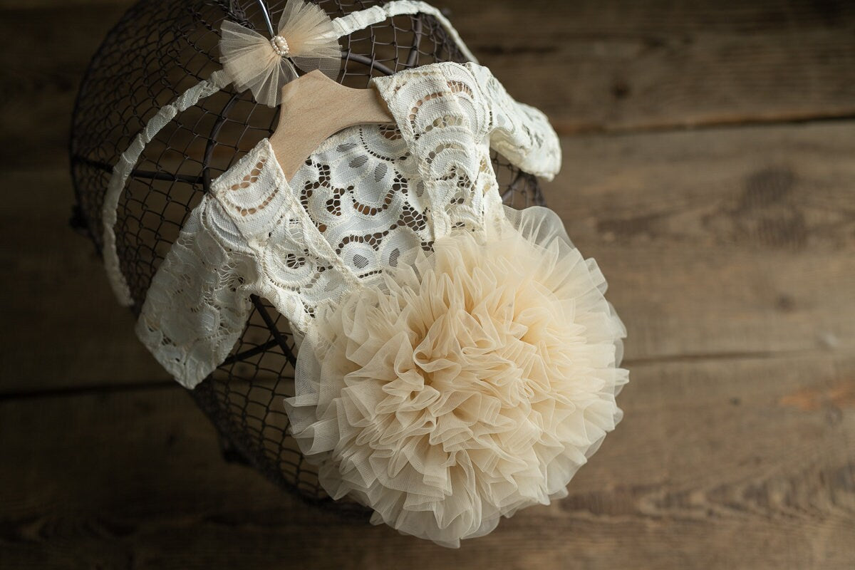 Newborn romper for Newborn Baby Girl with Elegant Lace Trim Headband,Newborn Photography Props,Newborn Prop,Pregnancy gift,Newborn baby gift