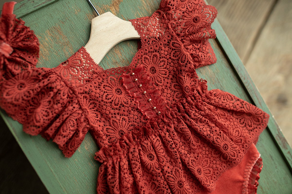 Newborn Romper girl made of velvet fabric with lace and headband,Newborn Outfit,Newborn Photography Props,Newborn Photo Props,Pregnancy gift