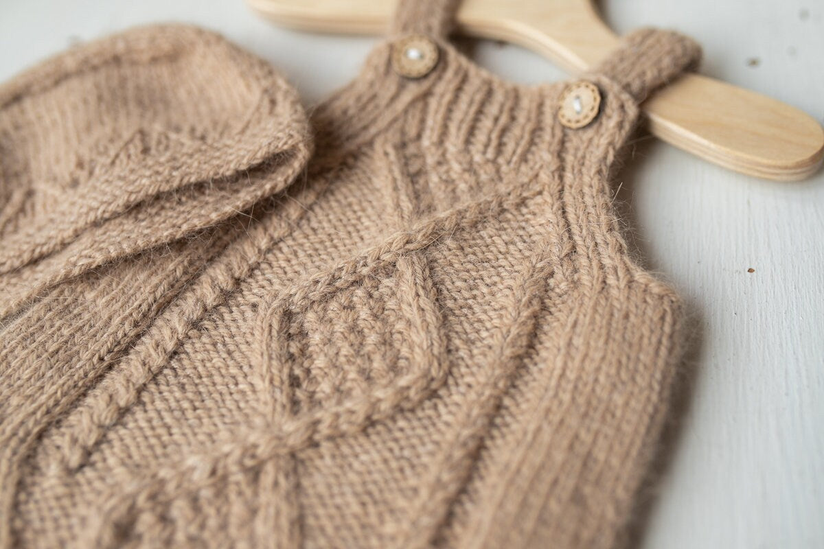 Knitted romper and bonnet,Newborn Photography Prop Set,Newborn photography outfit,Newborn girl photoshoot outfit,Pregnancy gift