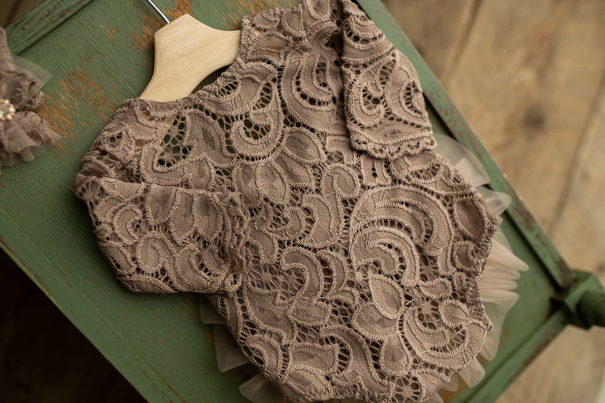 Newborn romper for Newborn Baby Girl with Elegant Lace Trim Headband,Newborn Photography Props,Newborn Prop,Pregnancy gift,Newborn baby gift