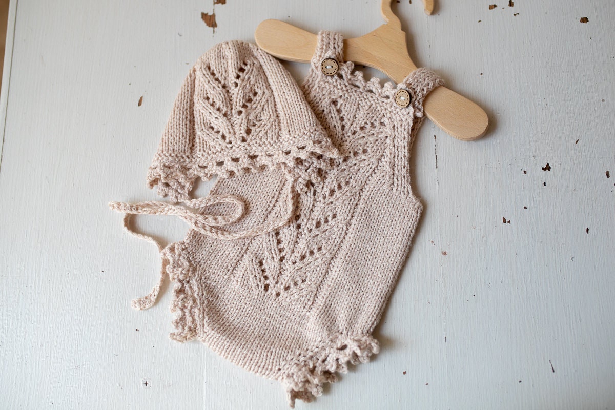 Knitted romper and bonnet,Newborn knitted Set,Newborn photography outfit,Сable knit romper,Pregnancy gift,newborn knit outfit,newborn props