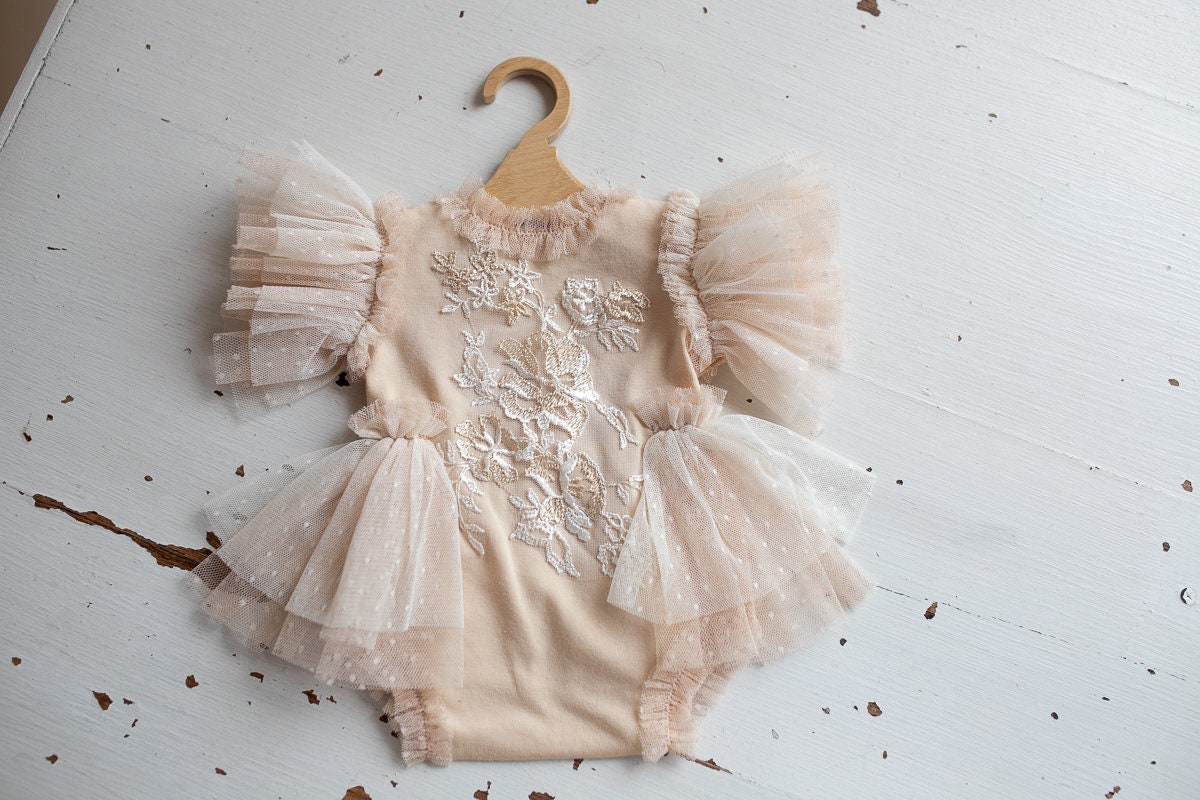 Newborn Girl Outfit,Newborn baby girl romper & headband,Newborn Outfit,Newborn Photo Props,Pregnancy gift,Newborn girl gift,Newborn props