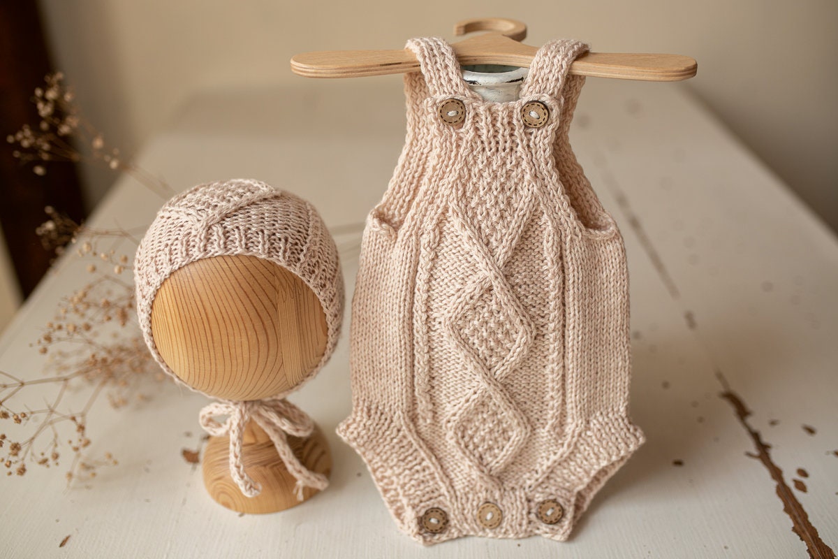 Knitted romper & bonnet,Newborn Photography Prop Set,Newborn photography outfit,Newborn girl photoshoot outfit,Pregnancy gift,Newborn props