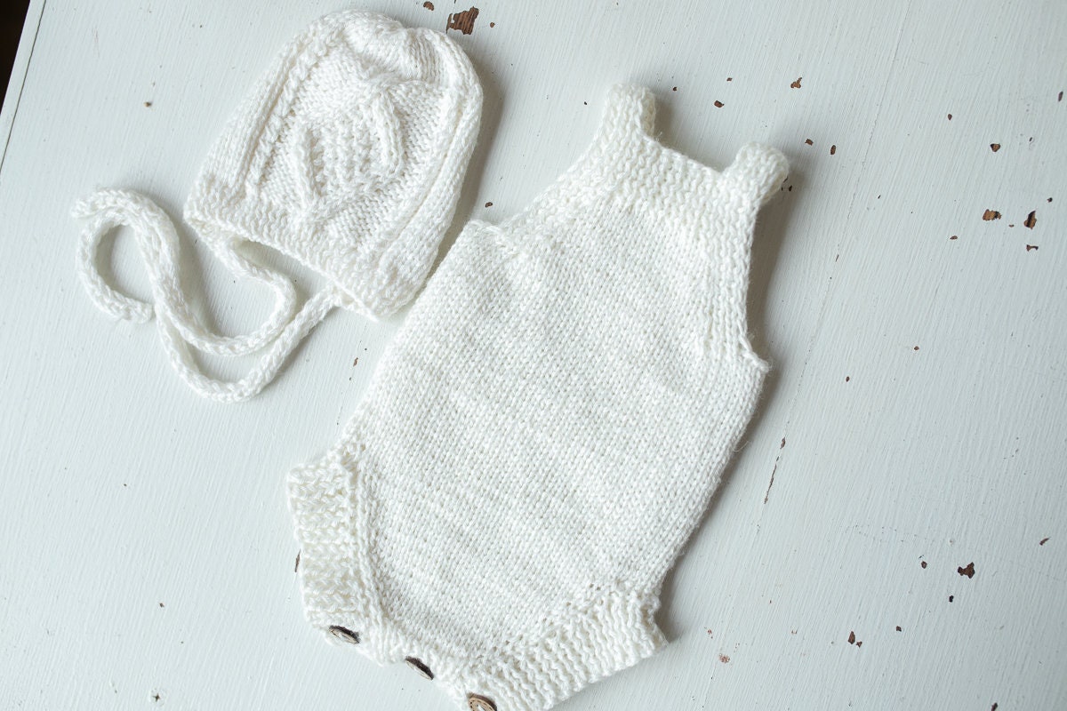 Knitted romper and bonnet,Newborn Photography Prop Set,Newborn photography outfit,Newborn girl photoshoot outfit,Pregnancy gift