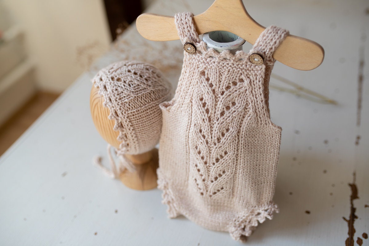 Knitted romper and bonnet,Newborn knitted Set,Newborn photography outfit,Сable knit romper,Pregnancy gift,newborn knit outfit,newborn props