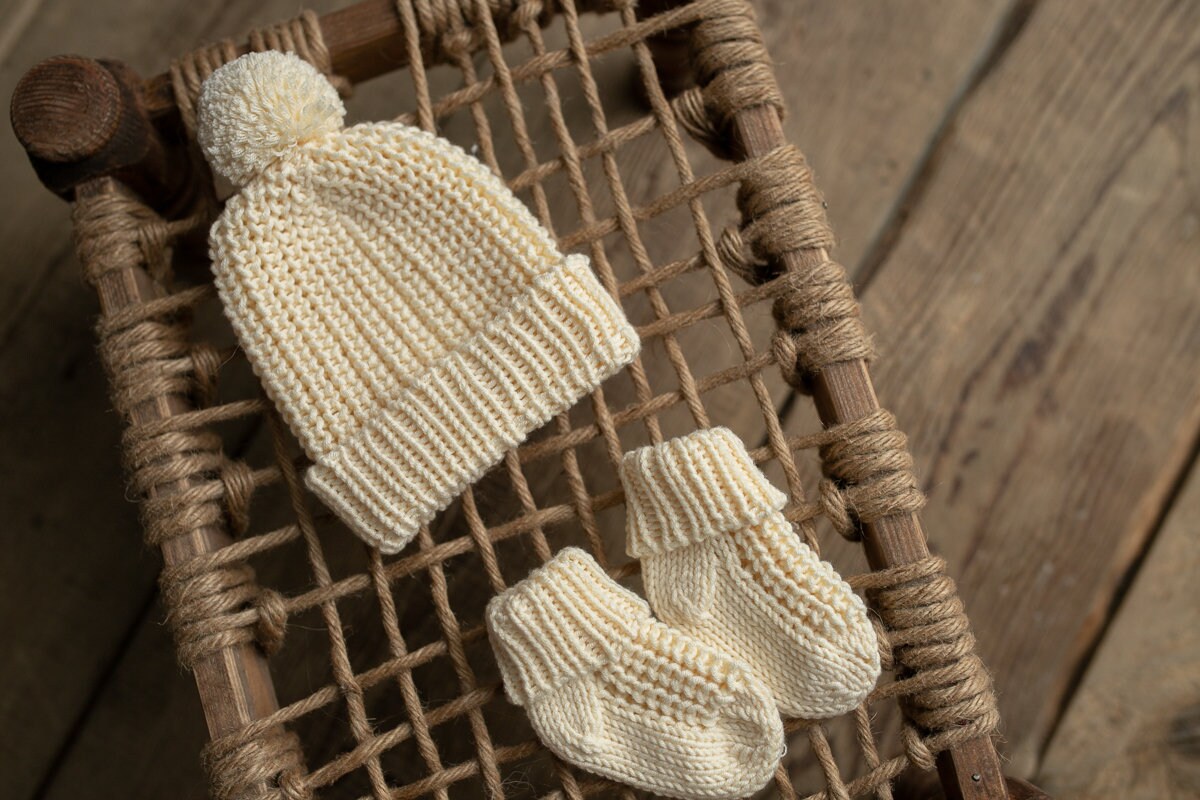 Newborn Knit romper,Newborn Knited set,Newborn Hat,Newborn outfit,Newborn cap,Newborn photography,Pregnancy gift,Knitted newborn photo props