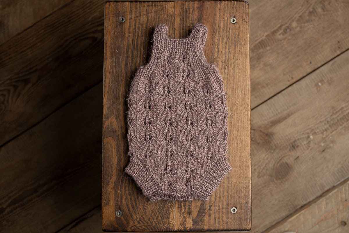Knitted romper and bonnet,Newborn Photography Prop Set,Newborn photography outfit,Newborn girl photoshoot outfit,Pregnancy gift