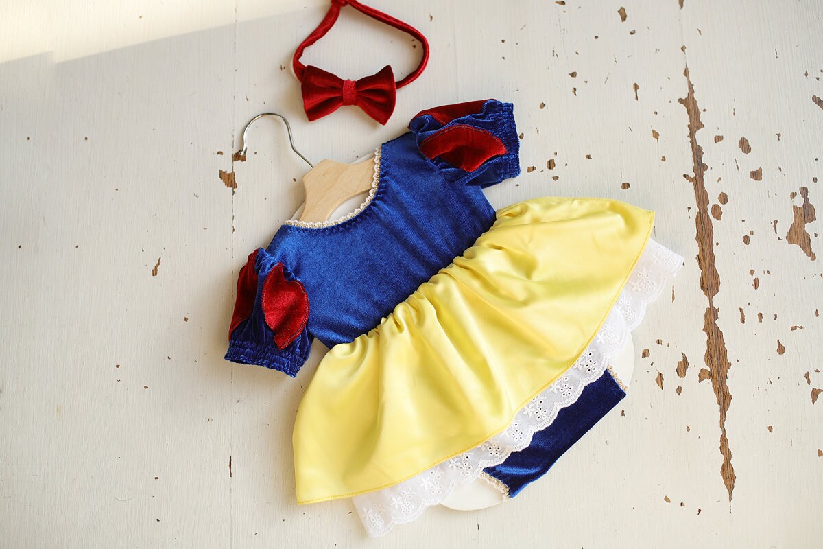 Snow White Princess Dress newborn girl photoshoot outfit,Snow White Toddler newborn girl Costume,Snow White dress with headband photo prop.