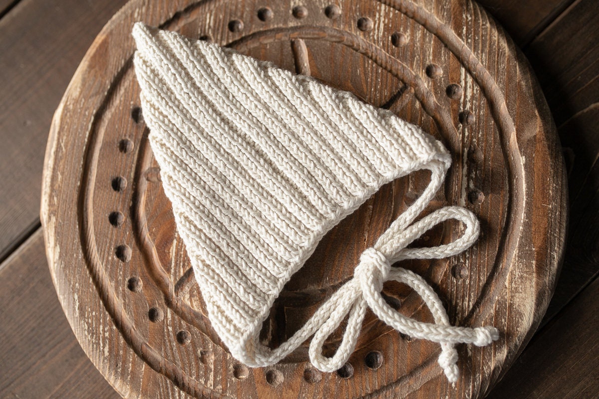 Newborn Knit romper,Newborn Knited set,Newborn Hat,Newborn outfit,Newborn cap,Newborn photography,Pregnancy gift,Knitted newborn photo props