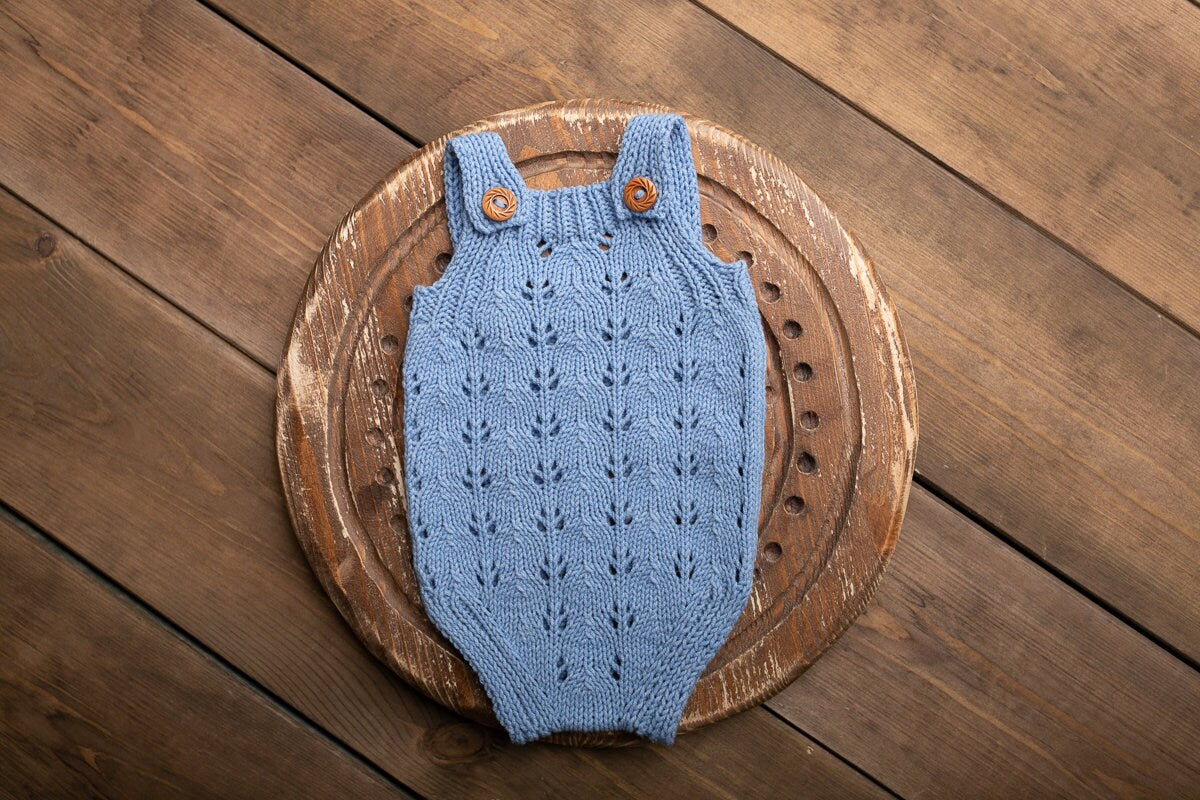 Knitted romper and bonnet,Newborn knitted Set,Newborn photography outfit,Newborn girl photoshoot outfit,Pregnancy gift,newborn knit outfit