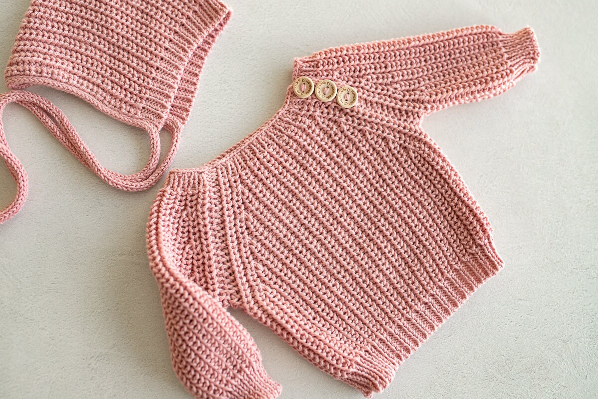 Newborn Knited set,Newborn Knit romper,Newborn Hat,Newborn outfit,Newborn photography,Pregnancy gift,Knitted newborn photo props
