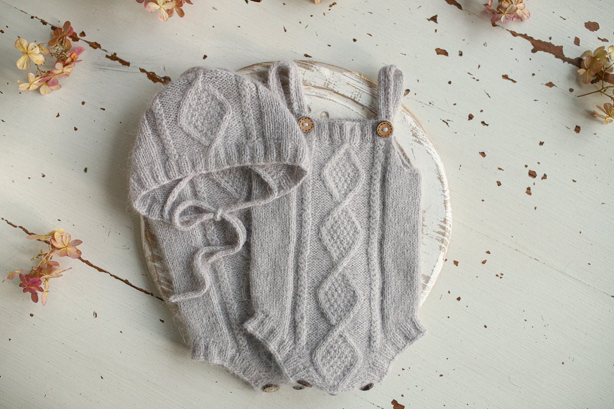 Knitted romper & bonnet,Newborn Photography Prop Set,Newborn photography outfit,Newborn girl photoshoot outfit,Pregnancy gift,Newborn props