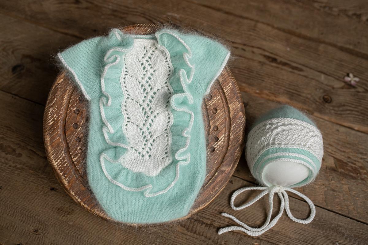 Knitted romper and bonnet,Newborn knitted Set,Newborn photography outfit,Сable knit romper,Pregnancy gift,newborn knit outfit,newborn props