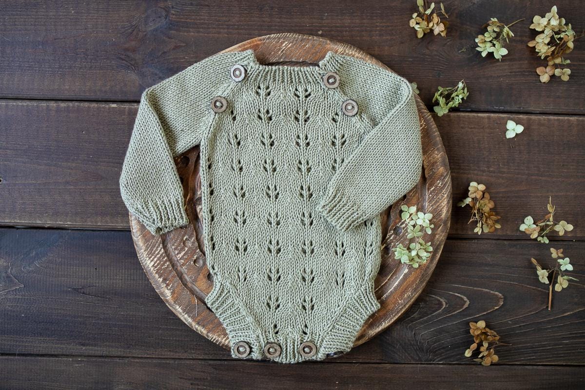 Newborn Knit romper,Newborn Knited set,Newborn Hat,Newborn outfit,Newborn cap,Newborn photography,Pregnancy gift,Knitted newborn photo props