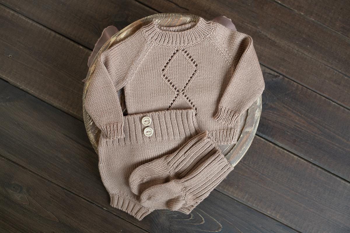 Newborn Knit romper,Newborn Knited set,Newborn socks,Newborn outfit,Newborn photography,Pregnancy gift,Knitted newborn photo props