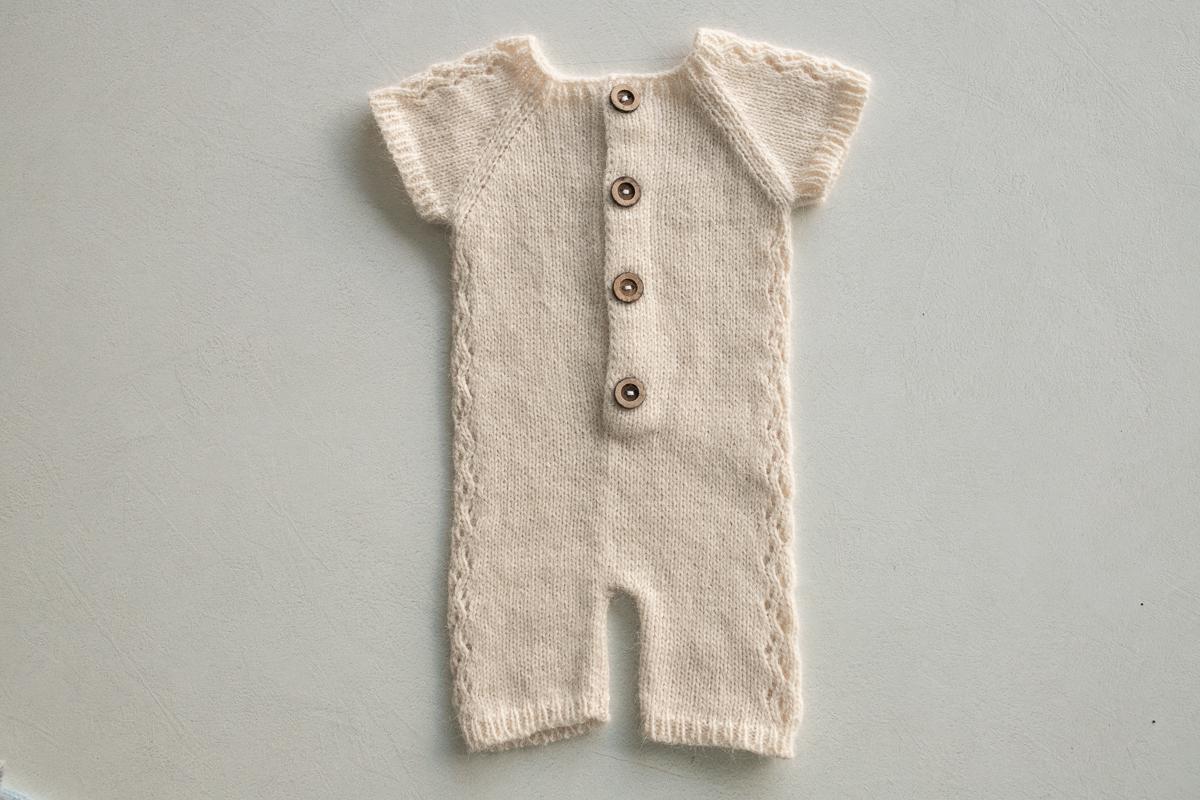 Knitted romper,bonnet and Knit Teddy Bear,Newborn knitted Set,Newborn photography outfit,Pregnancy gift,newborn knit outfit,newborn props