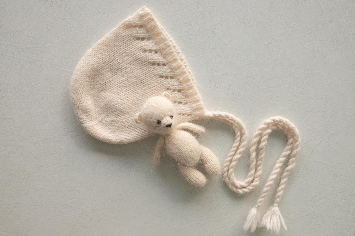 Knitted romper,bonnet and Knit Teddy Bear,Newborn knitted Set,Newborn photography outfit,Pregnancy gift,newborn knit outfit,newborn props