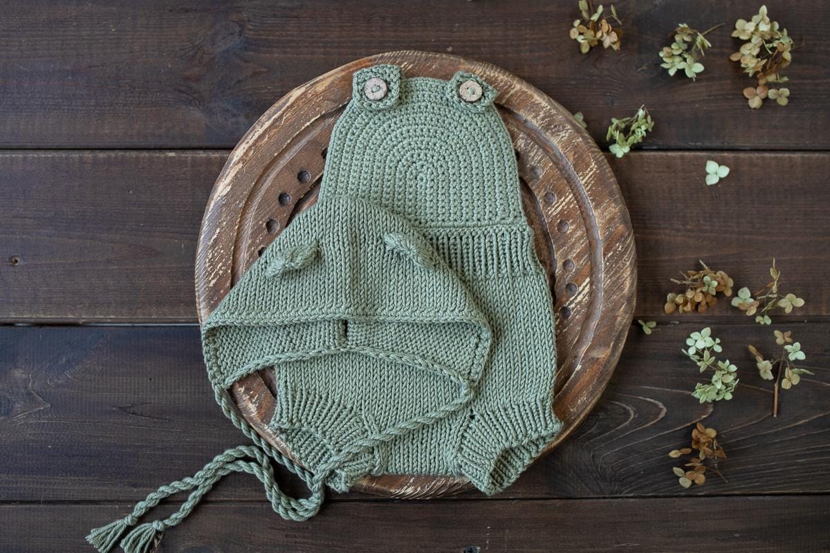 Knitted romper and bonnet,Newborn Photography Prop Set,Newborn photography outfit,Newborn girl photoshoot outfit,Pregnancy gift