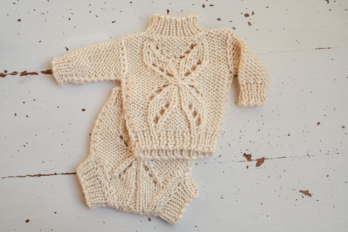 Newborn Knited set, age 0 to 1 m,Newborn Coming Home Outfit Knitted Baby Chunky Sweater,Bloomers,Newborn outfit,Knitted newborn photo props