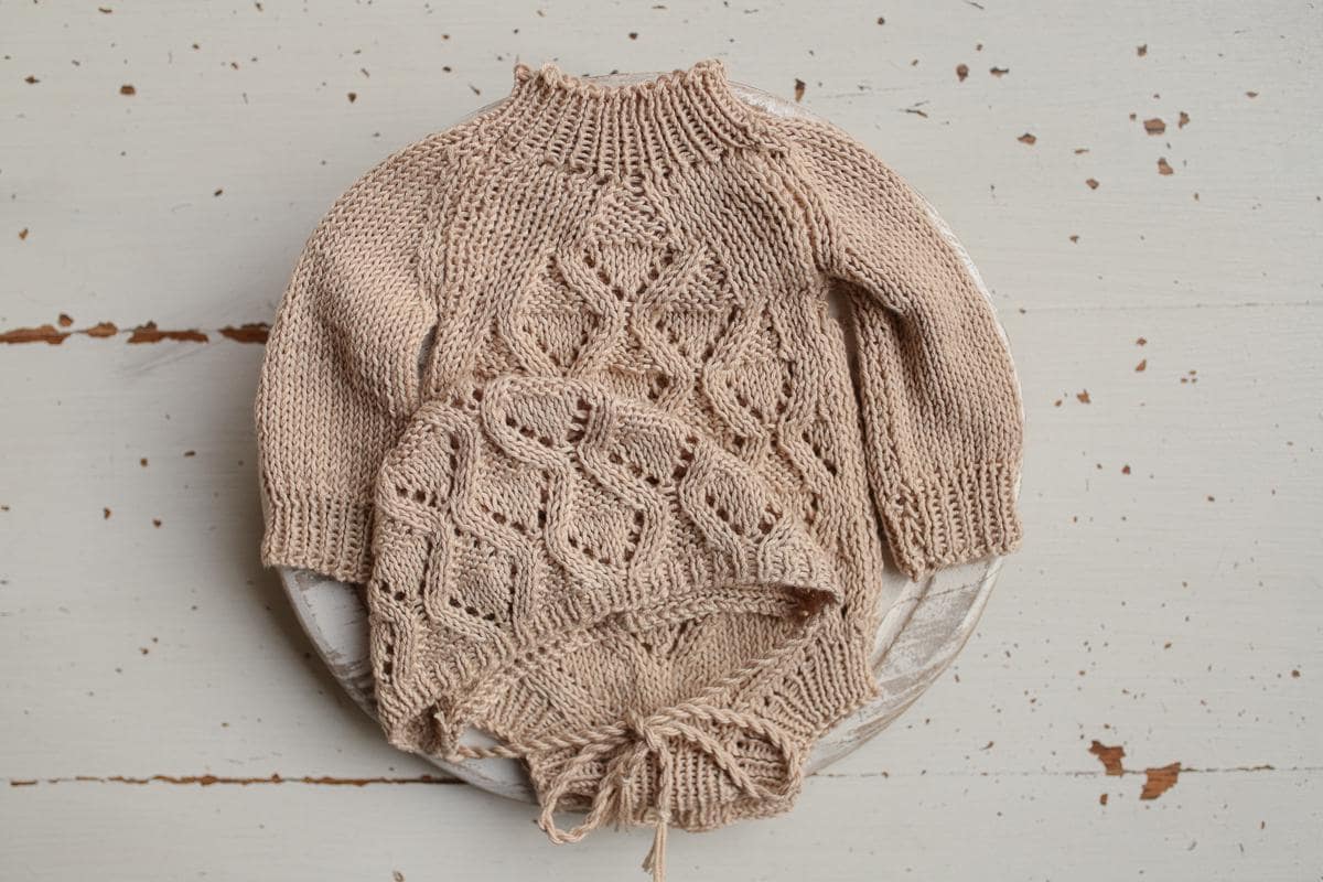 Knitted romper and bonnet,Newborn knitted Set,Newborn photography outfit,Сable knit romper,Pregnancy gift,newborn knit outfit,newborn props