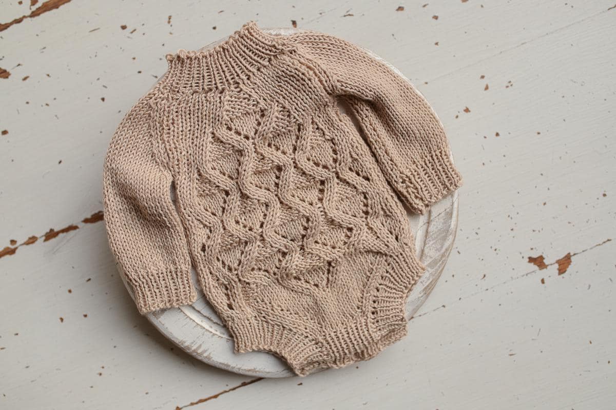 Knitted romper and bonnet,Newborn knitted Set,Newborn photography outfit,Сable knit romper,Pregnancy gift,newborn knit outfit,newborn props
