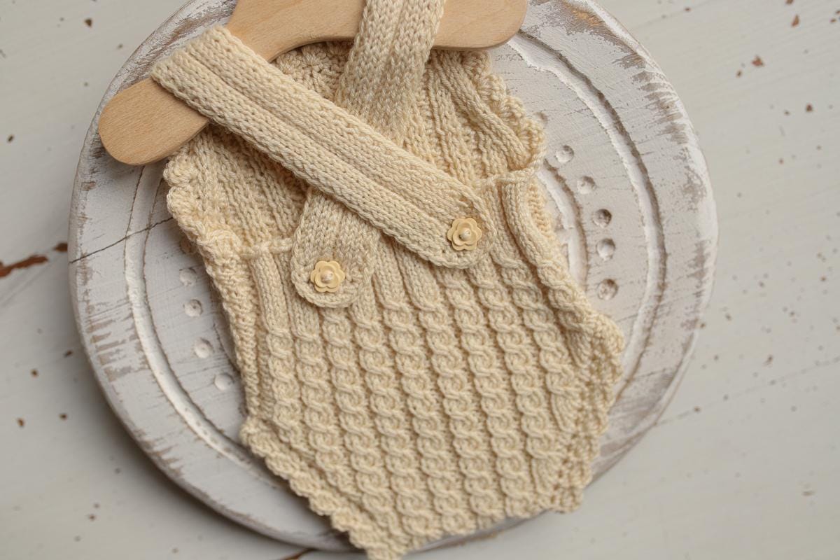 Knitted romper and bonnet,Newborn Photography Prop Set,Newborn photography outfit,Newborn girl photoshoot outfit,Pregnancy gift