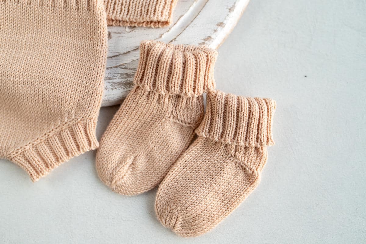 Newborn Knit romper,Newborn Knited set,Newborn socks,Newborn outfit,Newborn photography,Pregnancy gift,Knitted newborn photo props