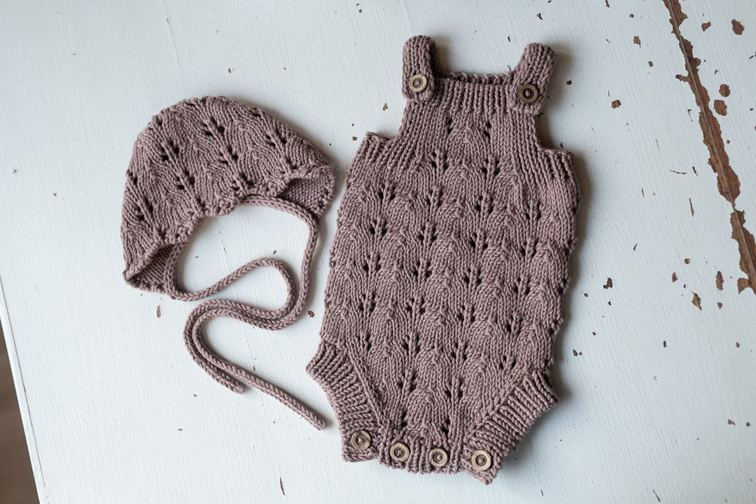 Cable knit newborn romper and bonnet set for autumn winter photoshoot