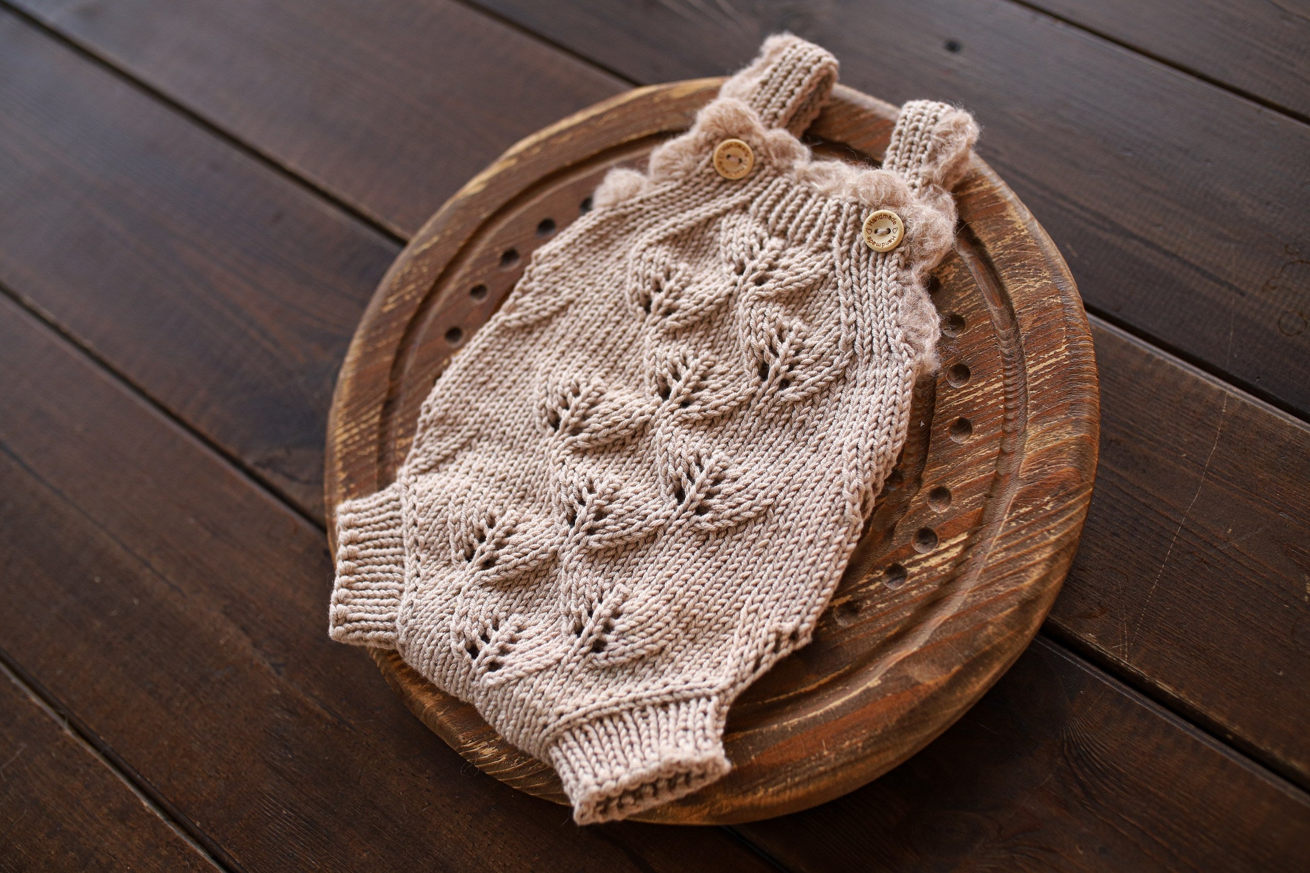 Knitted jumpsuit, bonnet for a newborn, merino wool clothing set, newborn photo shoot props, newborn photo shoot clothes, hospital discharge clothes. (Copy) (Copy) (Copy) (Copy)