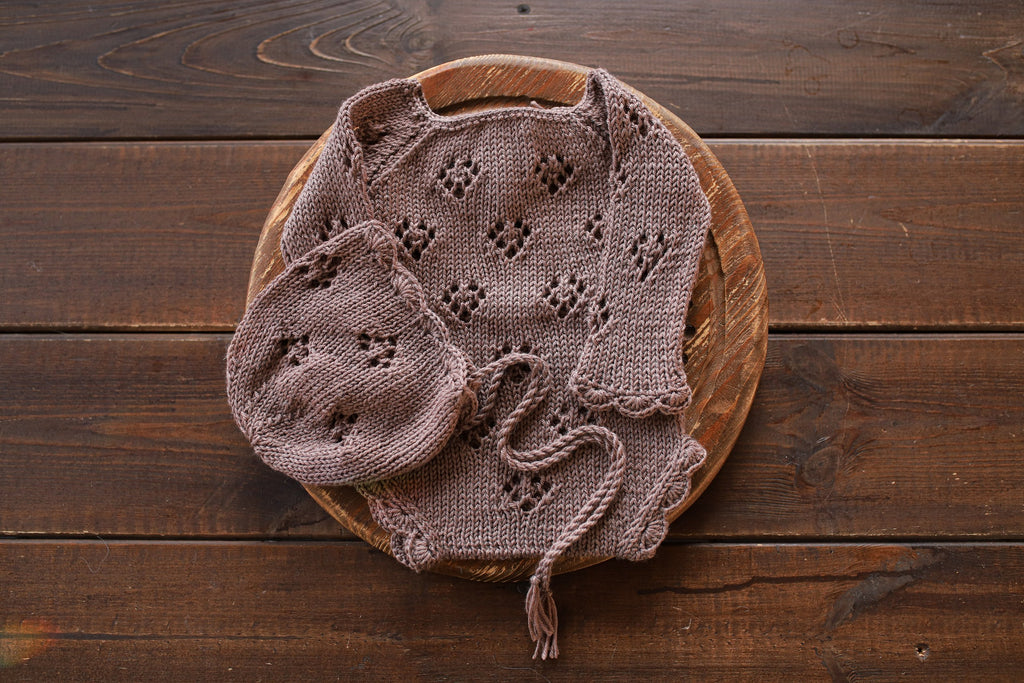 Knitted jumpsuit, bonnet and booties for a newborn, merino wool clothing set, newborn photo shoot props, newborn photo shoot clothes, hospital discharge clothes. (Copy) (Copy) (Copy)