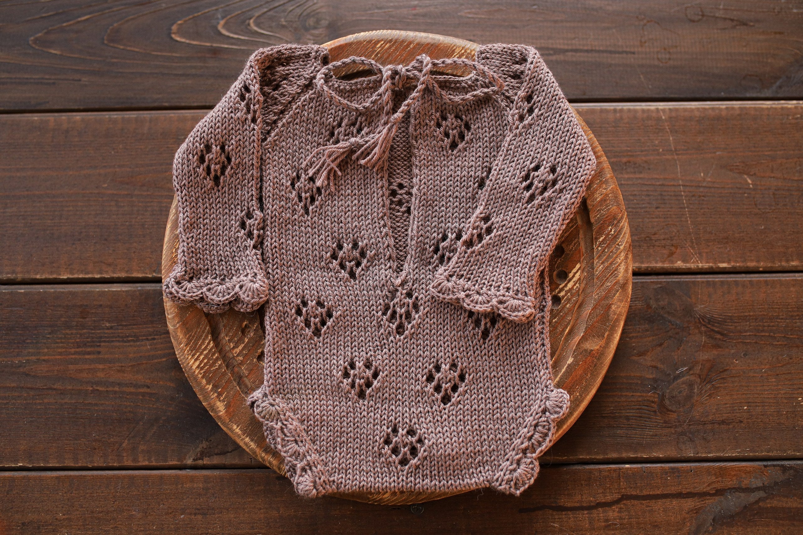 Knitted jumpsuit, bonnet and booties for a newborn, merino wool clothing set, newborn photo shoot props, newborn photo shoot clothes, hospital discharge clothes. (Copy) (Copy) (Copy)