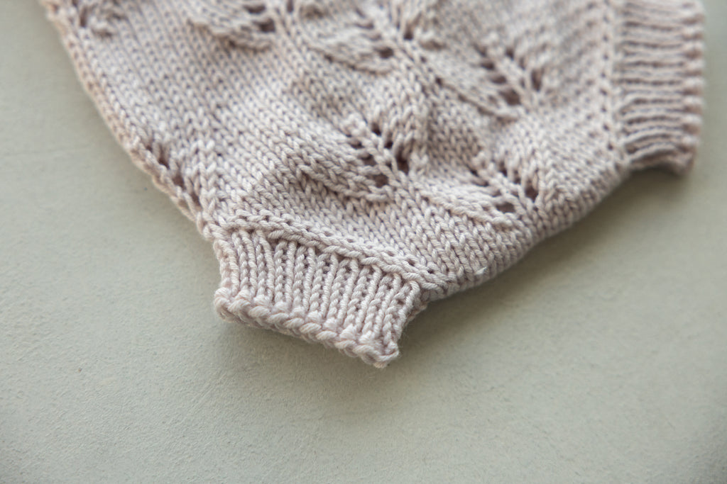 Knitted jumpsuit, bonnet and booties for a newborn, merino wool clothing set, newborn photo shoot props, newborn photo shoot clothes, hospital discharge clothes. (Copy) (Copy) (Copy) (Copy)
