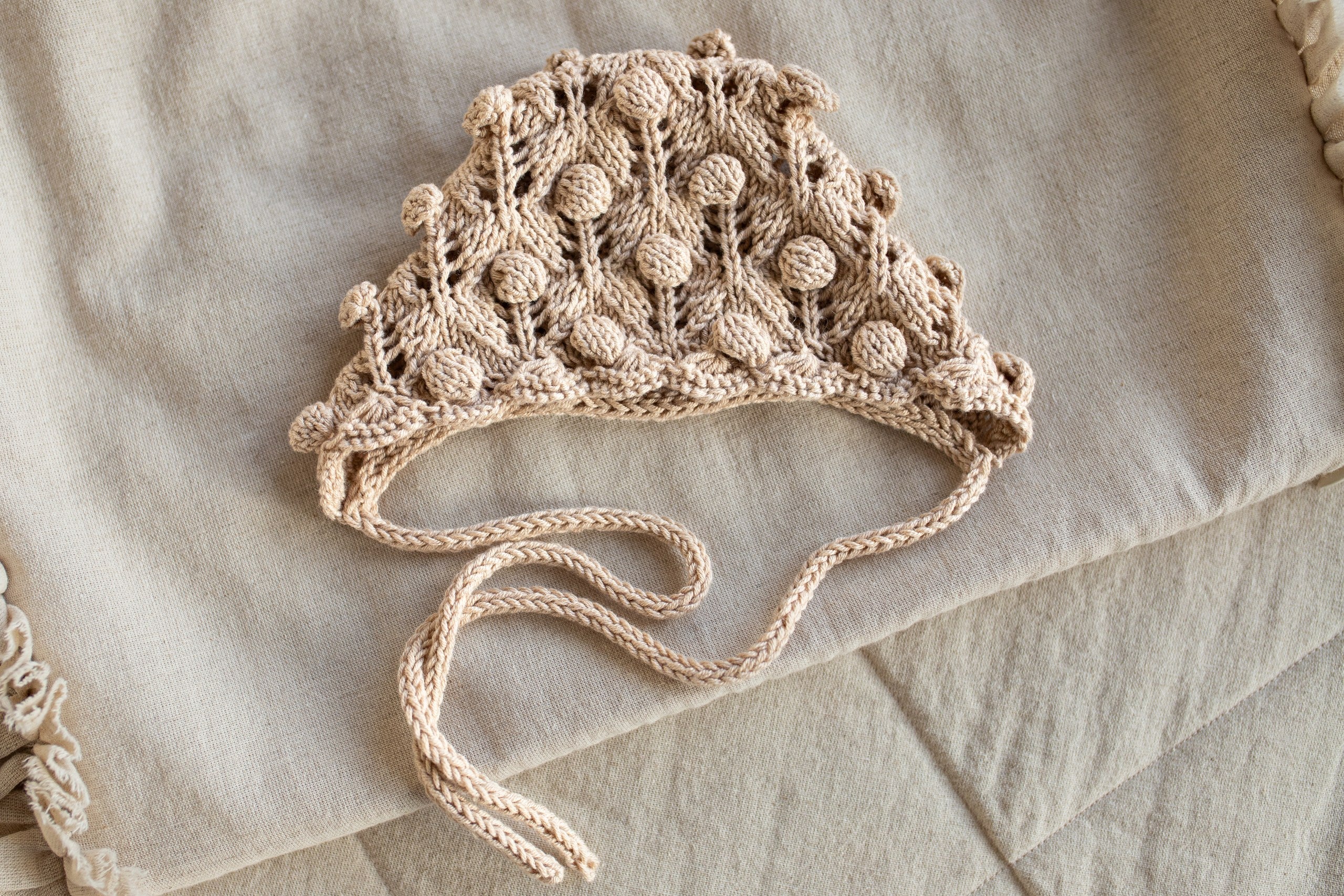 Knitted jumpsuit, bonnet and booties for a newborn, merino wool clothing set, newborn photo shoot props, newborn photo shoot clothes, hospital discharge clothes. (Copy) (Copy) (Copy) (Copy)