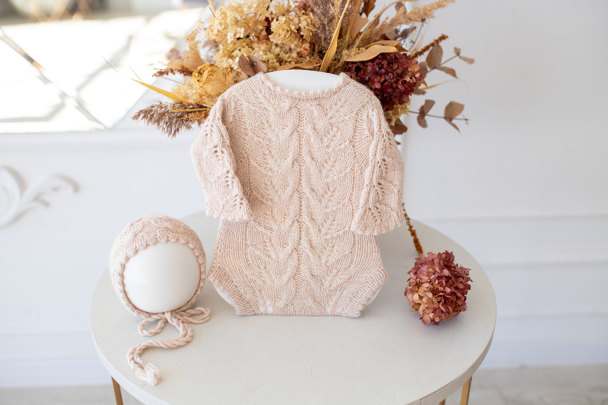 Knitted jumpsuit and bonnet, newborn photo shoot props set, newborn girl photo shoot outfit, maternity gift, newborn props