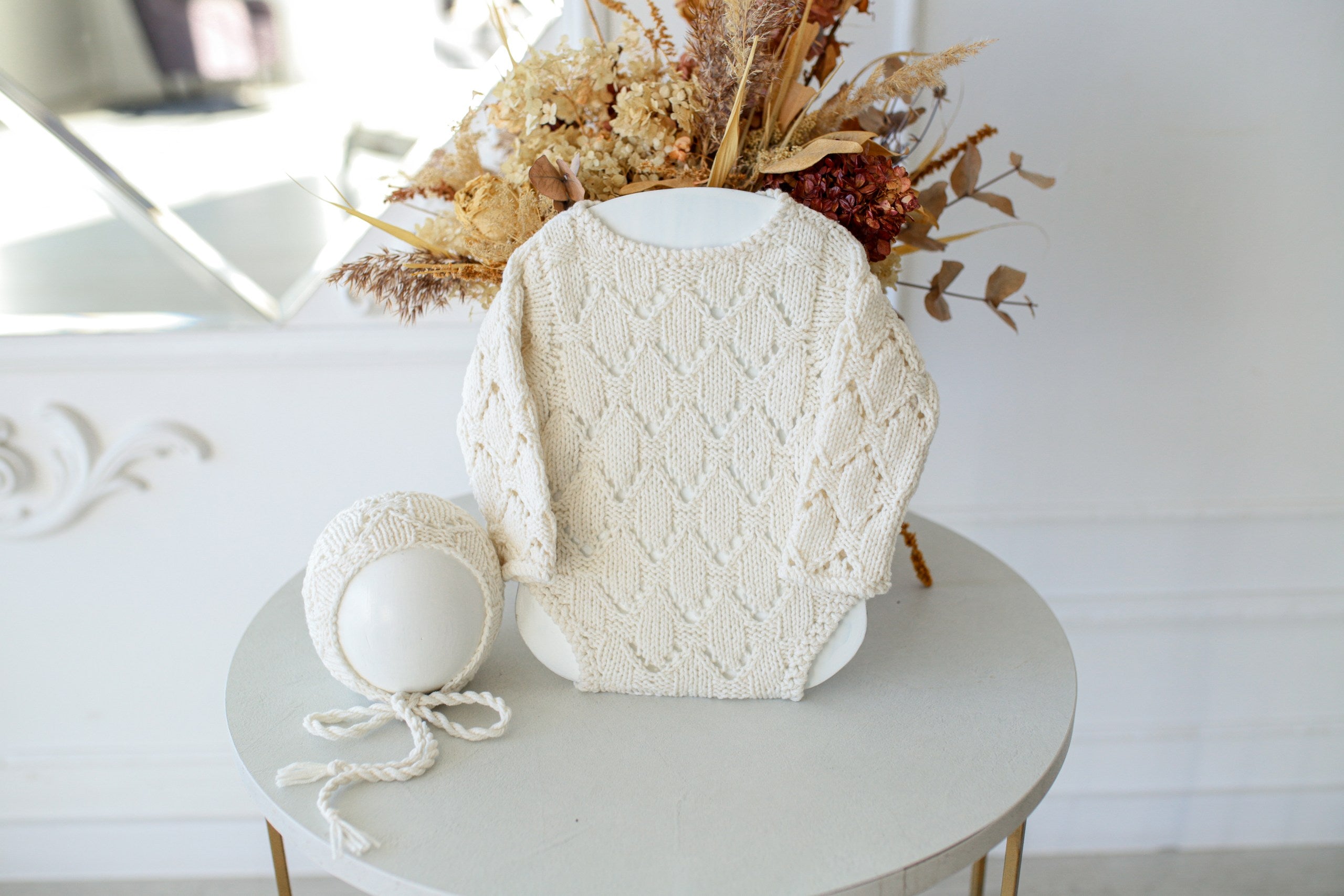 Knitted jumpsuit and bonnet, newborn photo shoot props set, newborn girl photo shoot outfit, maternity gift, newborn props