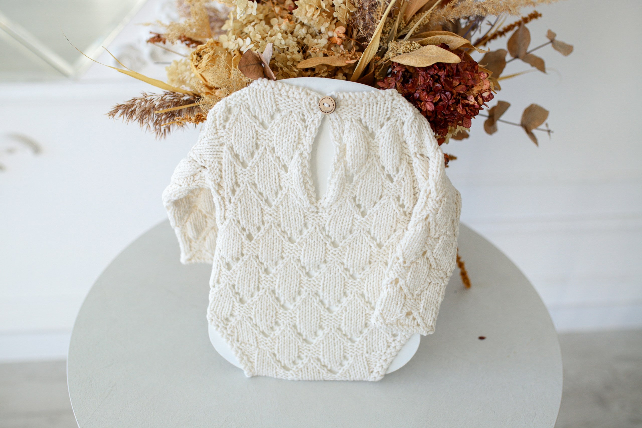 Knitted jumpsuit and bonnet, newborn photo shoot props set, newborn girl photo shoot outfit, maternity gift, newborn props