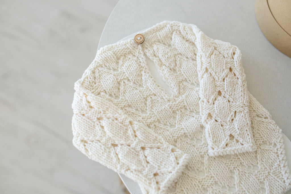 Knitted jumpsuit and bonnet, newborn photo shoot props set, newborn girl photo shoot outfit, maternity gift, newborn props