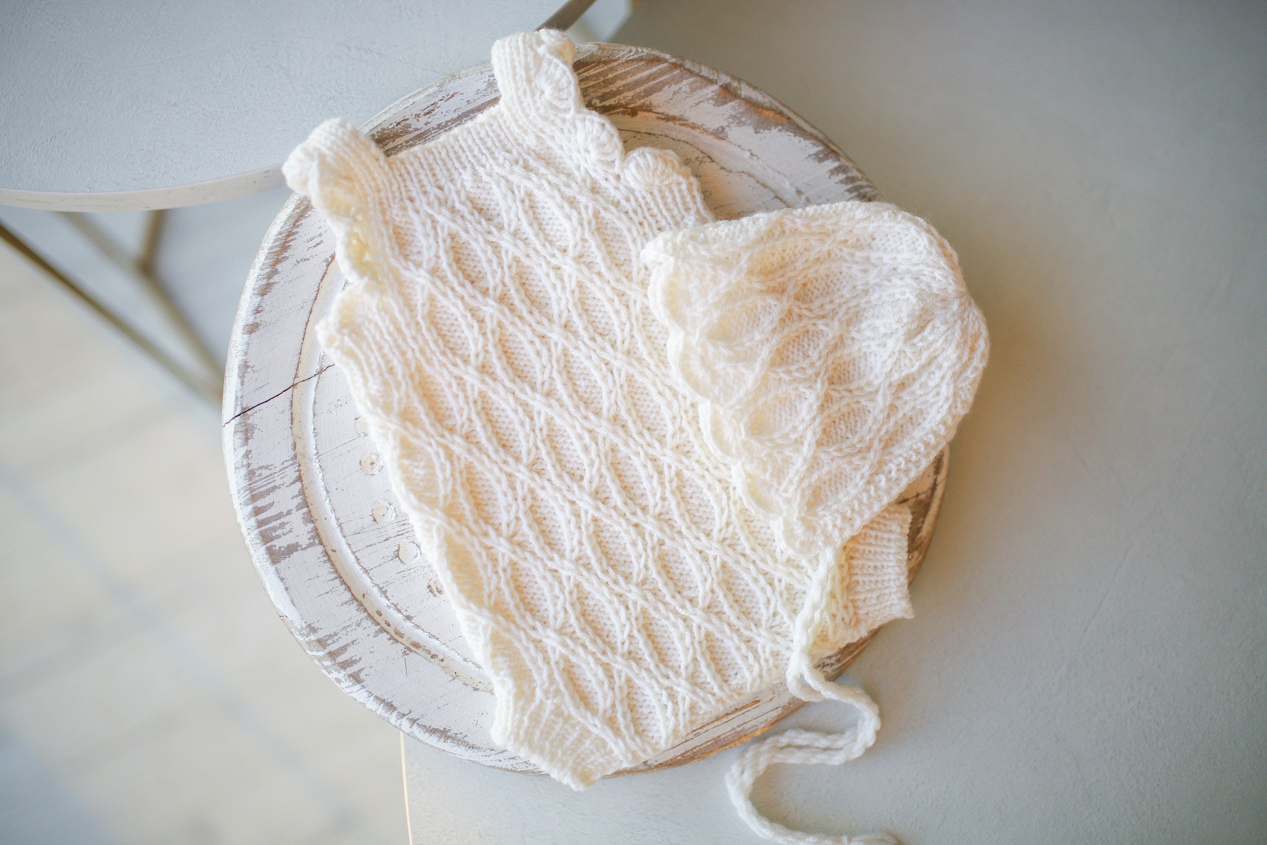 Knitted jumpsuit and bonnet, knitted newborn set, newborn photo shoot outfit, maternity gift, newborn props, newborn clothes, coming home outfit