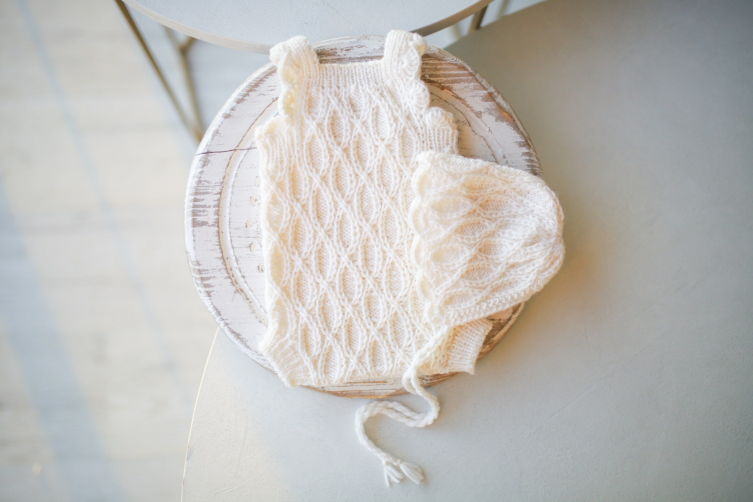 Knitted jumpsuit and bonnet, knitted newborn set, newborn photo shoot outfit, maternity gift, newborn props, newborn clothes, coming home outfit
