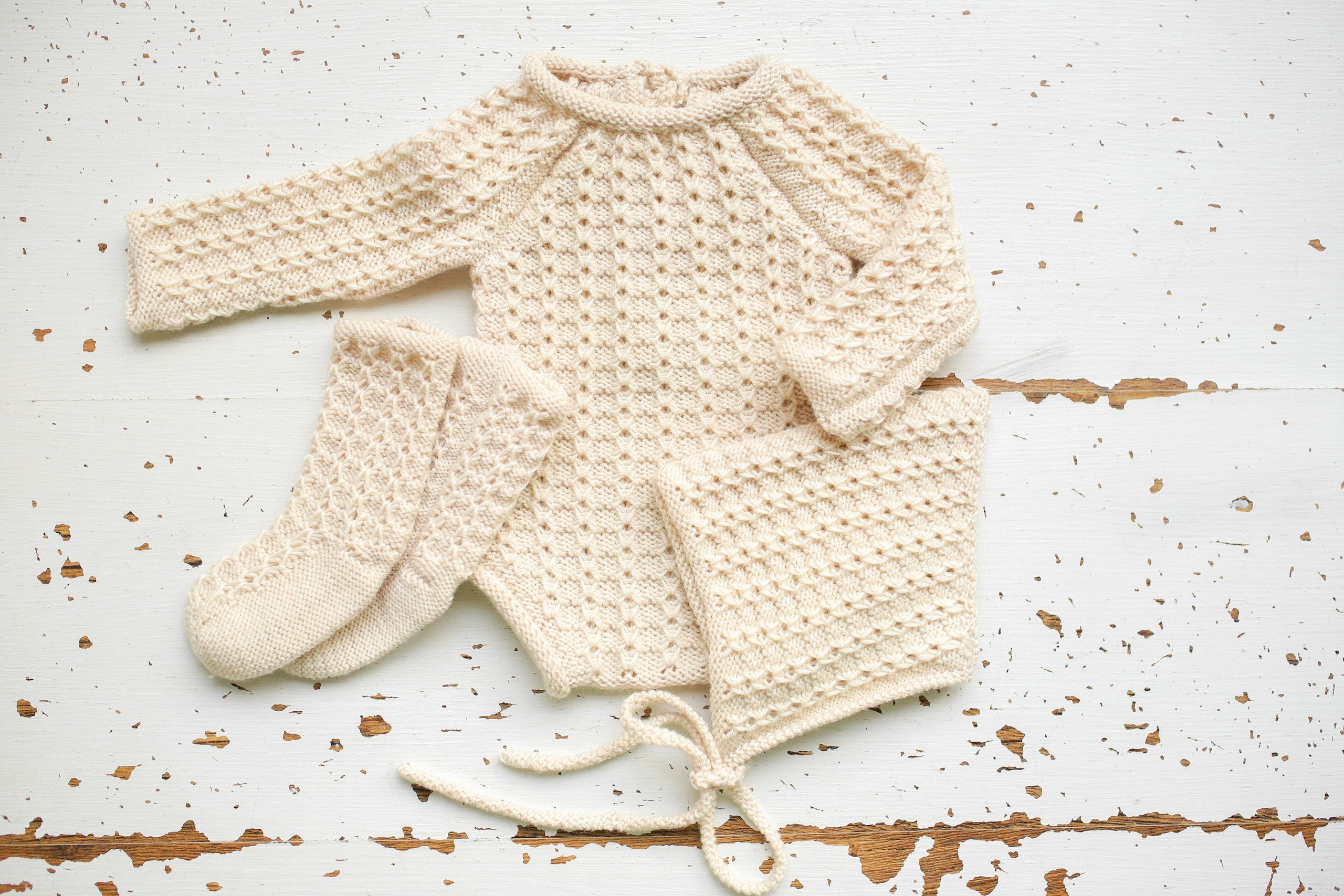 Merino Wool Knitted Newborn Baby Set, Knitted Romper with Bonnet and Socks for Newborn, Newborn Photo Shoot Props, Coming Home Outfit, Baby Shower Gift, Newborn Photo Shoot