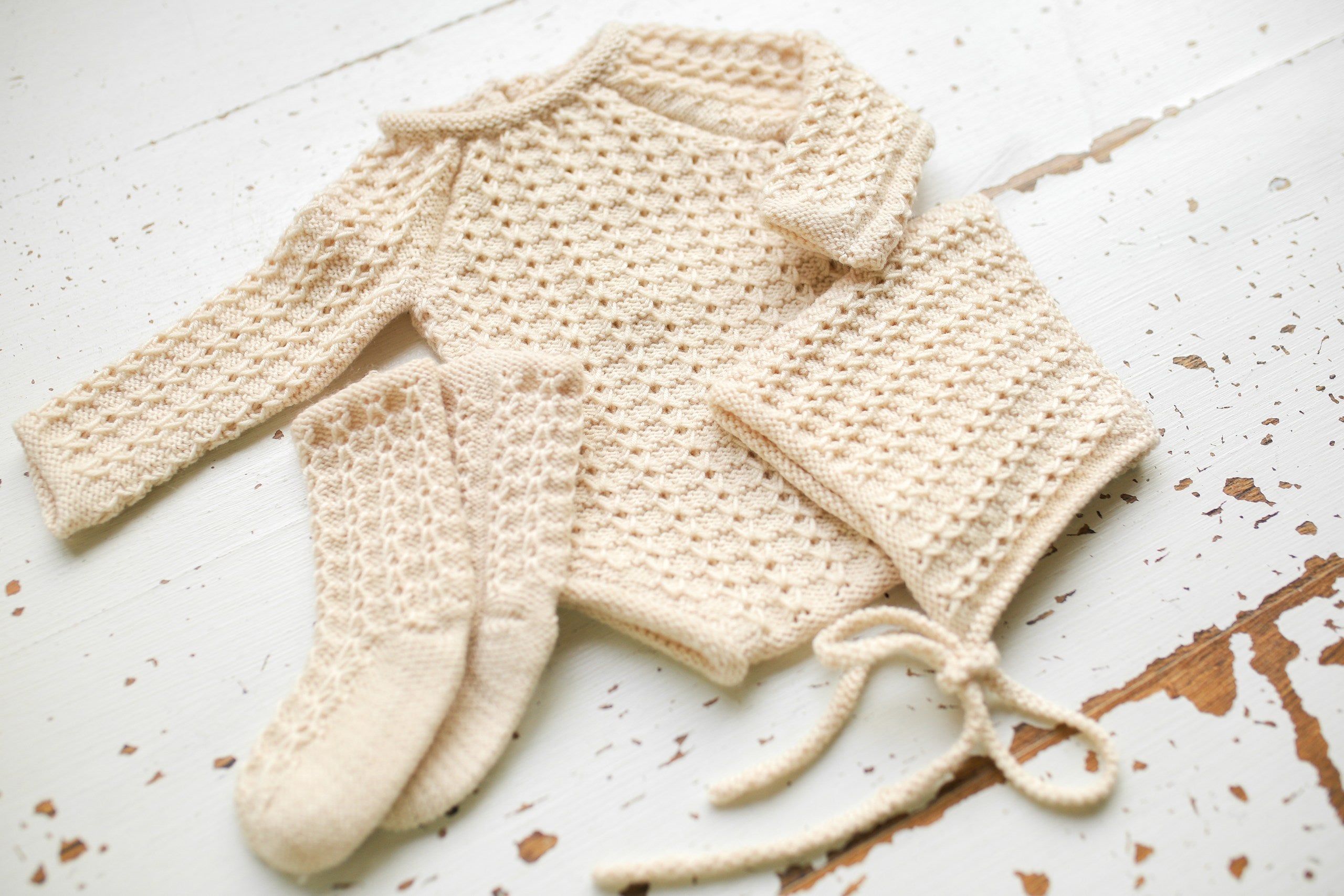 Merino Wool Knitted Newborn Baby Set, Knitted Romper with Bonnet and Socks for Newborn, Newborn Photo Shoot Props, Coming Home Outfit, Baby Shower Gift, Newborn Photo Shoot