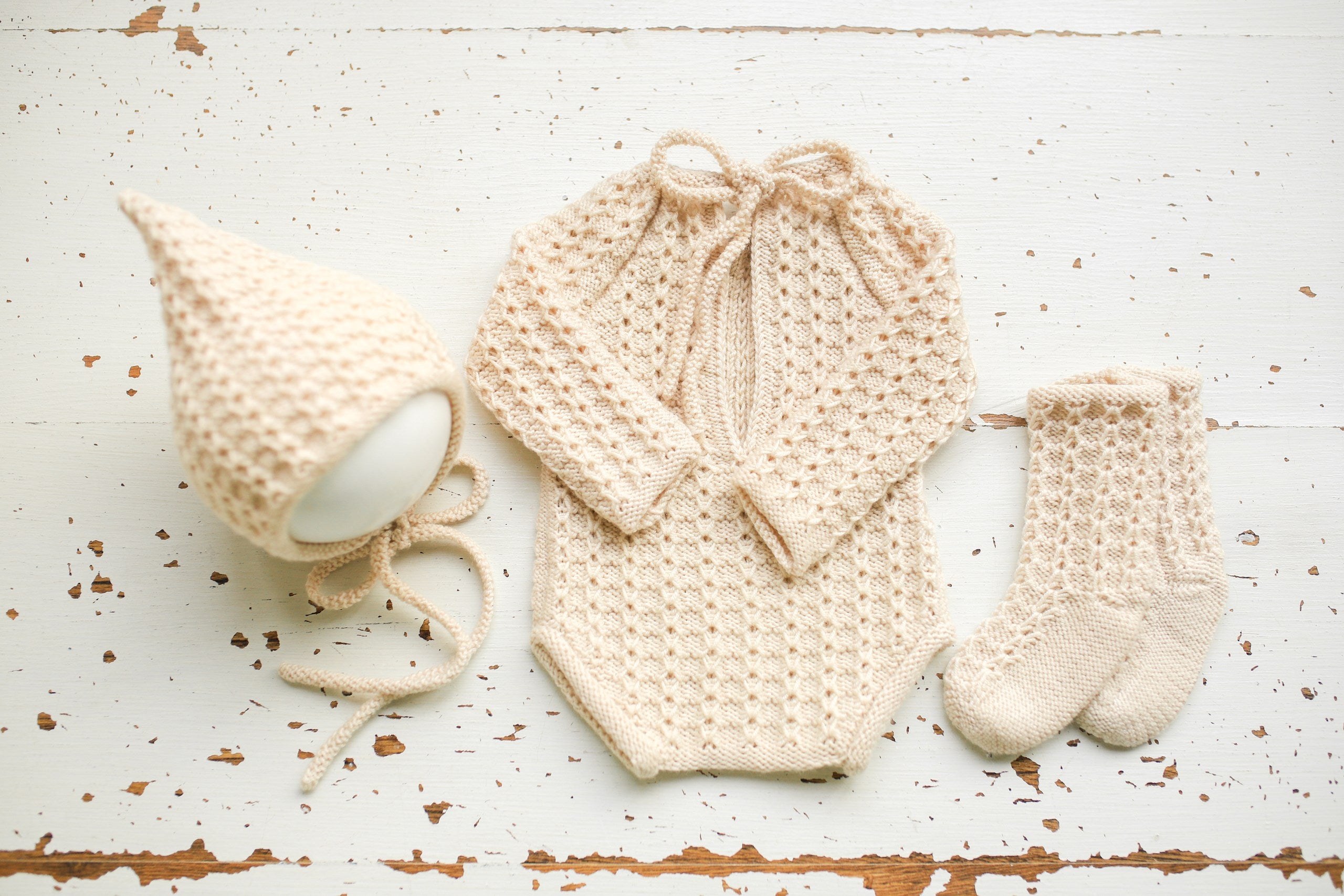 Merino Wool Knitted Newborn Baby Set, Knitted Romper with Bonnet and Socks for Newborn, Newborn Photo Shoot Props, Coming Home Outfit, Baby Shower Gift, Newborn Photo Shoot