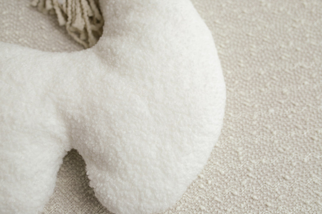 Posing toy for newborn photo shoots.The shade of the mane and tail may vary,Newborn Photography Props,Newborn Photo PropsNewborn girl outfit (Copy)