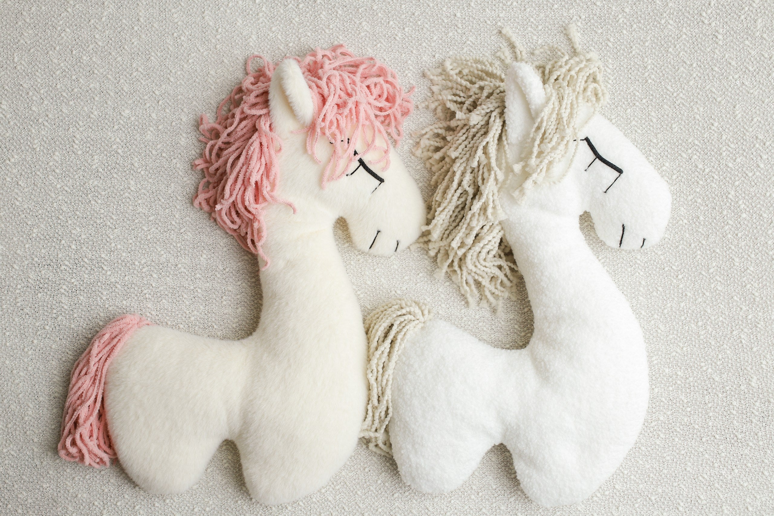 Posing toy for newborn photo shoots.The shade of the mane and tail may vary,Newborn Photography Props,Newborn Photo PropsNewborn girl outfit (Copy)